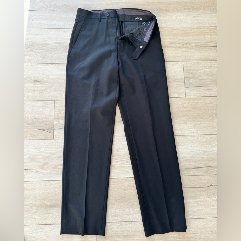 APT. 9 Men’s Modern Fit Dress Pants. Size 32W, 34L. Black